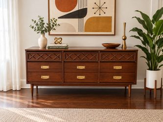 MCM dresser
