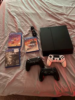 PlayStation 4 500gb + 3 controllers + 3 games