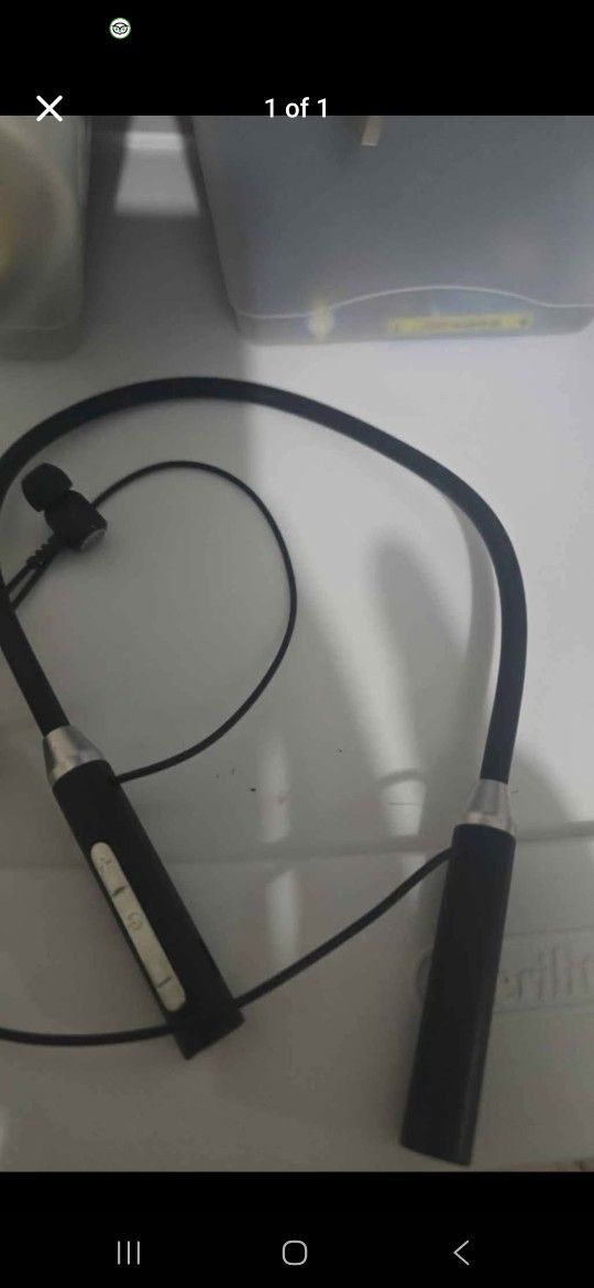 headphone never  been used 