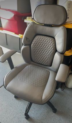 Gray Gaming Office Chair with Headrest