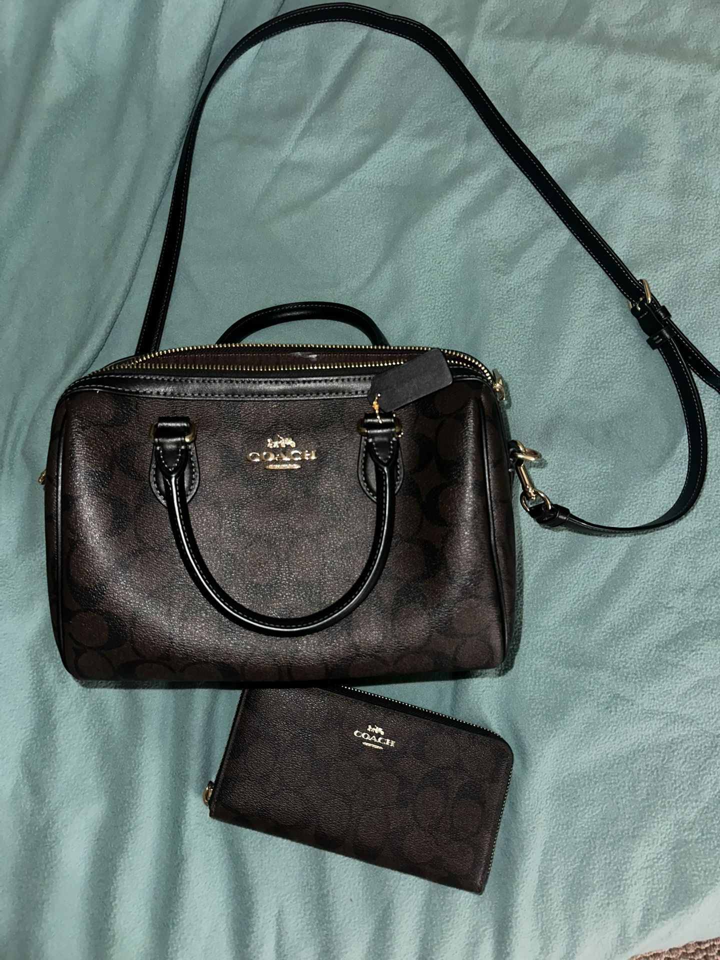 Coach women Rowan Satchel w/ wallet