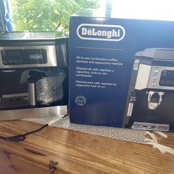 BRAND NEW! De’Longhi All in one coffee, espresso, cappuccino maker
