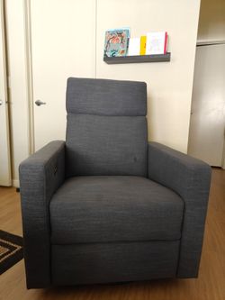 Recliner Nursery Chair