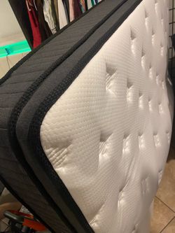 Full size mattress