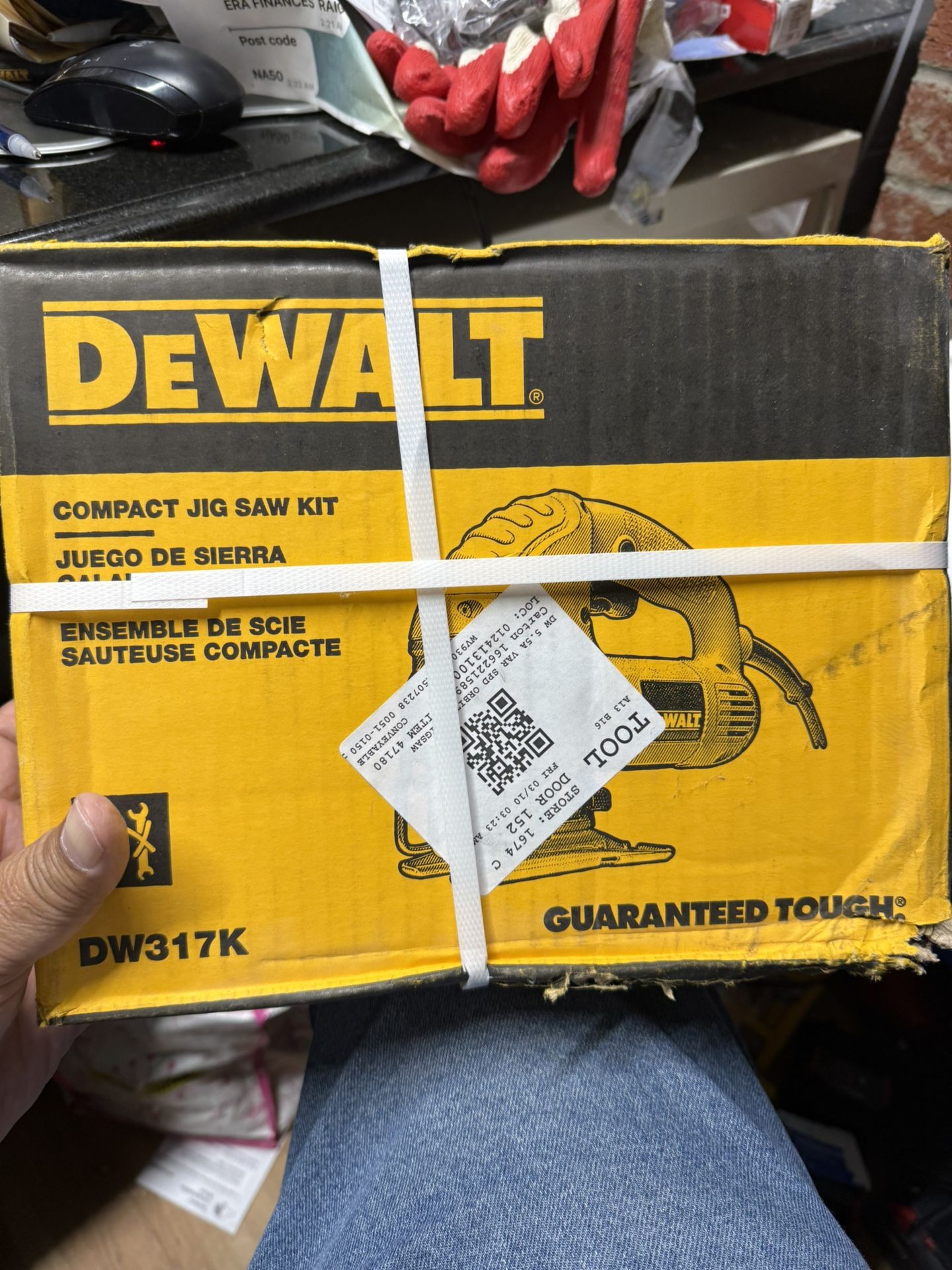 New Seal Box Compact Jig Saw Dewalt 110 Volts