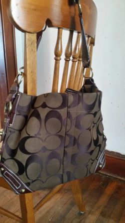 Beautiful Authentic Coach Purse and Wristlet - clothing