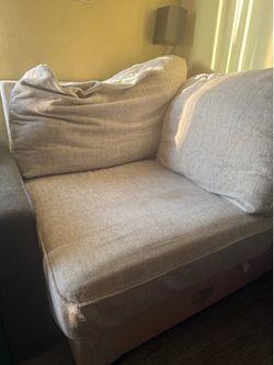 Free middle sectional couch