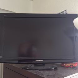 32 Inch TV