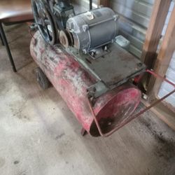 40 Gal Belt Drive Air Compressor 