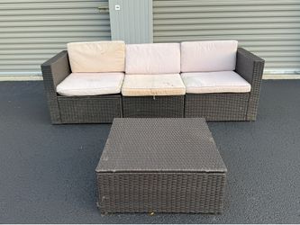 4-Piece Outdoor Wicker Patio Conversation Set – Coffee Table – FREE Curbside Delivery