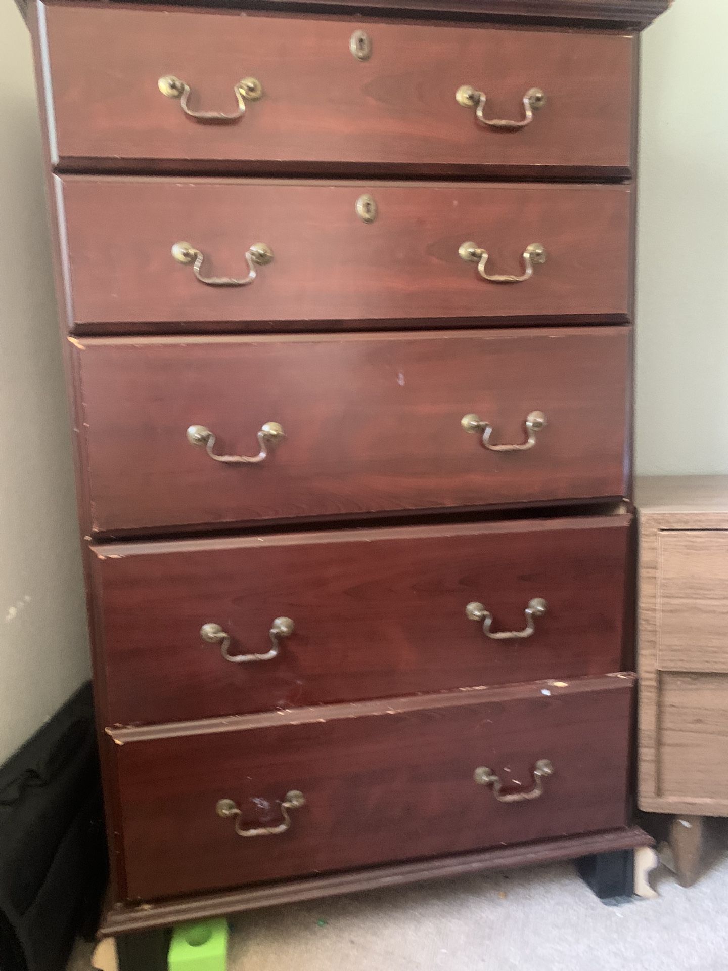 Dresser