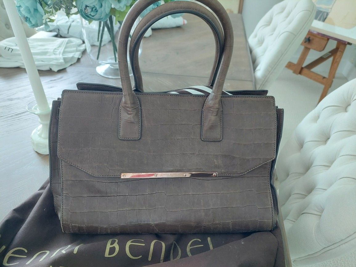 Vintage Fendi Bag for Sale in Miami, FL - OfferUp