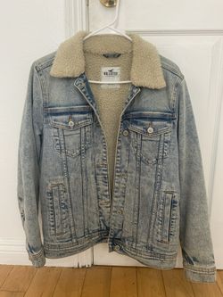 Hollister Faux Shearling Lined Denim Trucker Jacket