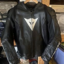 Dainese Sport Pro Perforated Leather Motorcycle Jacket Sz 50