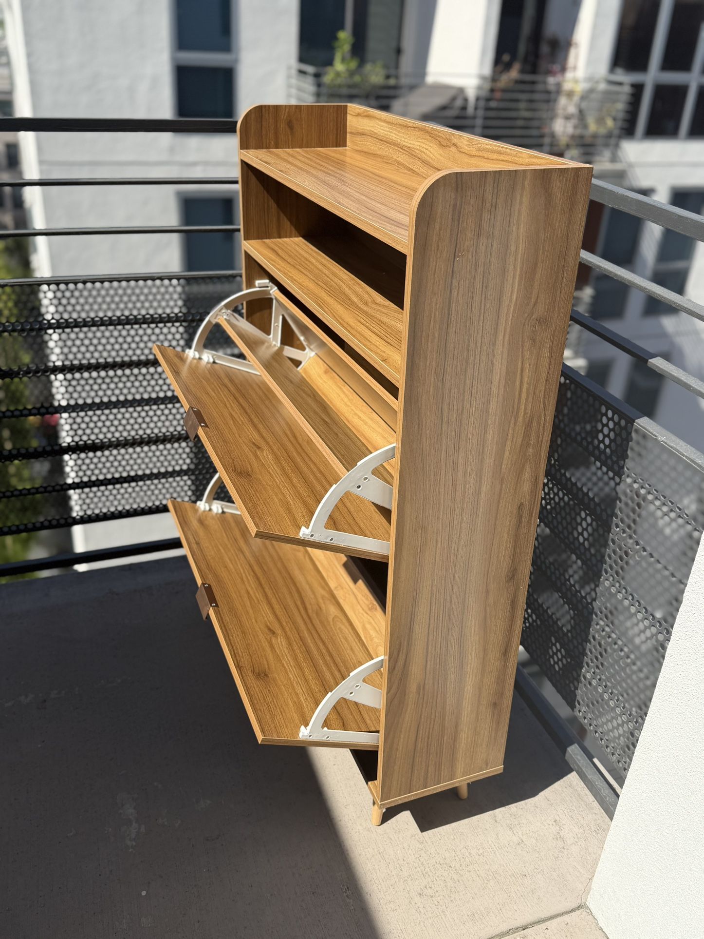 Shoe Rack w/ Built-In Shelves