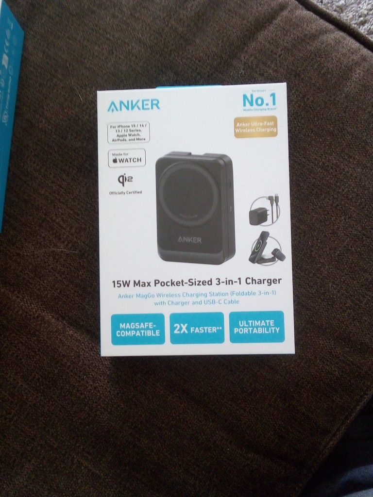 ANKER POCKET SIZE 3-IN-1 CHARGER