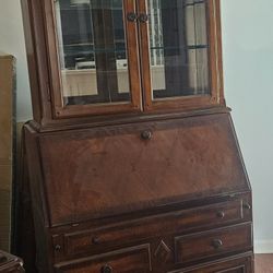 Secretary desk with Hutch