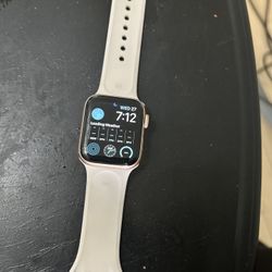 Apple Watch 5 Series