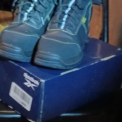 Reebok  STEEL TOED WOMENS WORK BOOT
