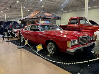 1977 LTD FORD  LOWRIDER