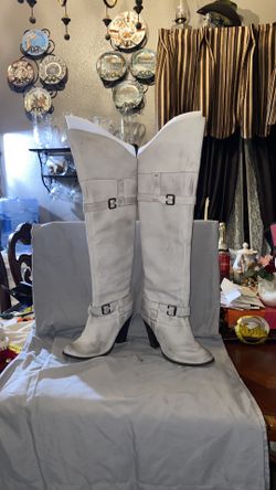 Mia Limited Edition knee high Leather boots, dirty white size 8.5M