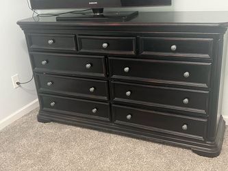 Dark Wood 9-Drawer Dresser