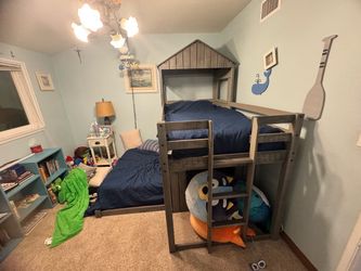 Twin full bunk bed loft