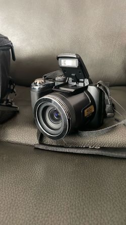 Olympus SP-820UZ Digital Camera