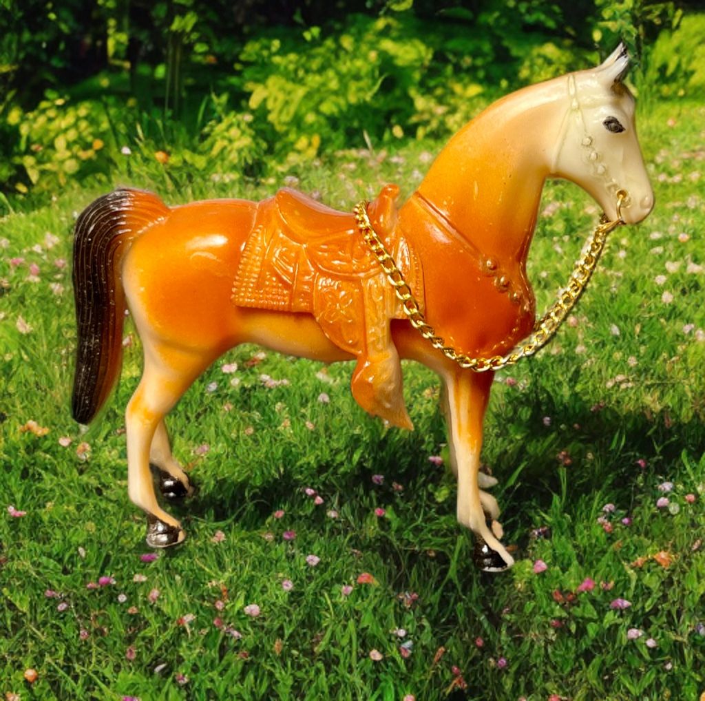 Vintage 1960s Western Palomino/Chestnut Horse, 3.5”