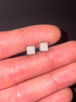 VVS1 stud square earrings