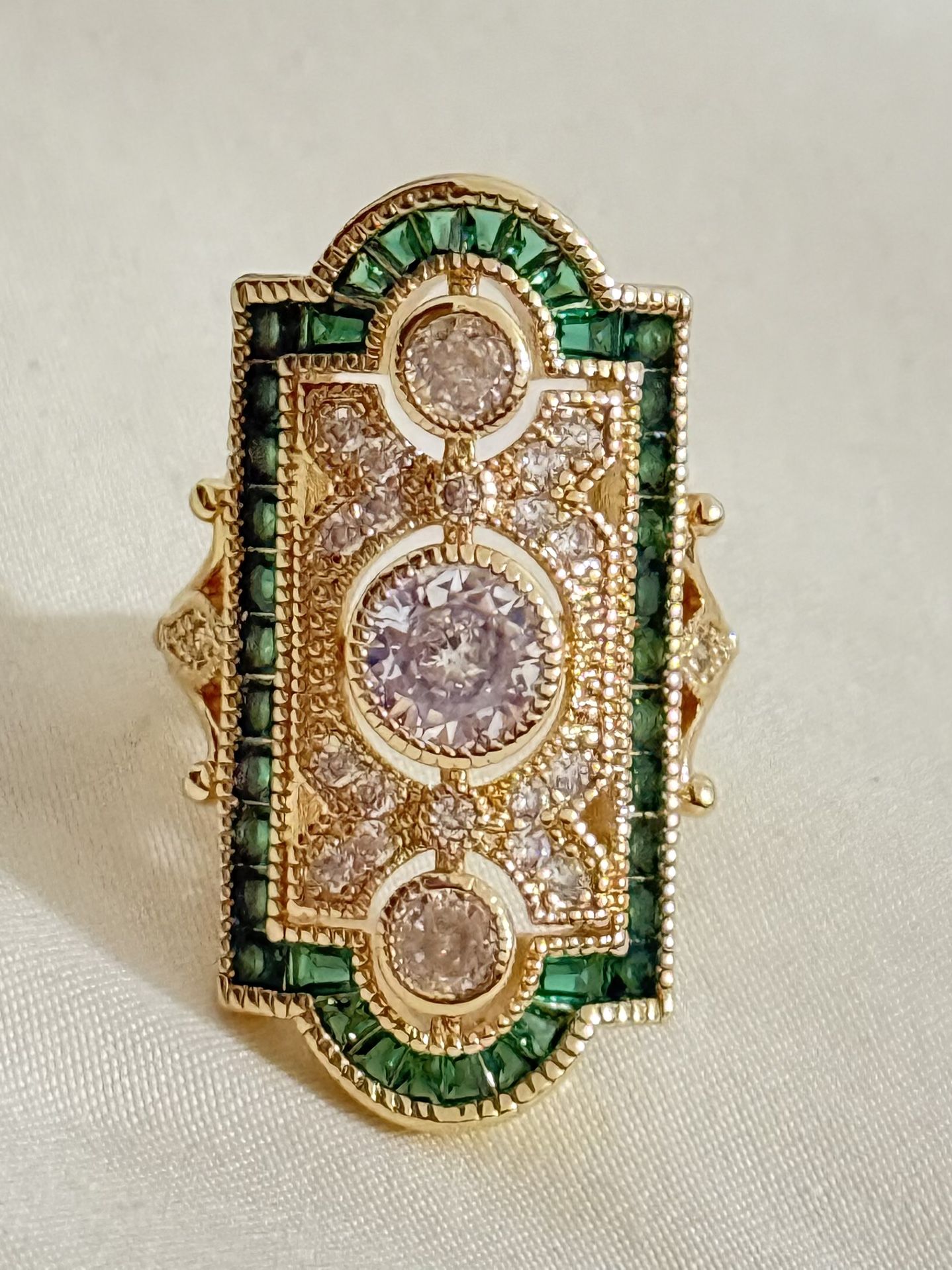 New Art Deco Style Luxury Zircon Stone Gold Tone Emerald Cut Engagement in 7