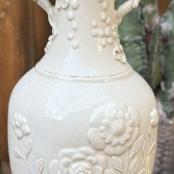 Chinese Vintage Blanc de Chine White Porcelain Lamp