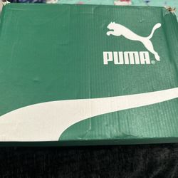 Puma Sneakers