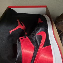 Satin Bred Jordan 1 New 8.5 Men