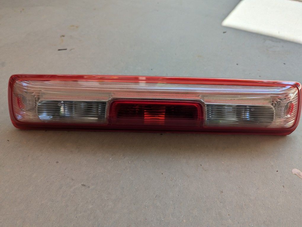 2024 GMC Canyon OEM 3rd Brake Light