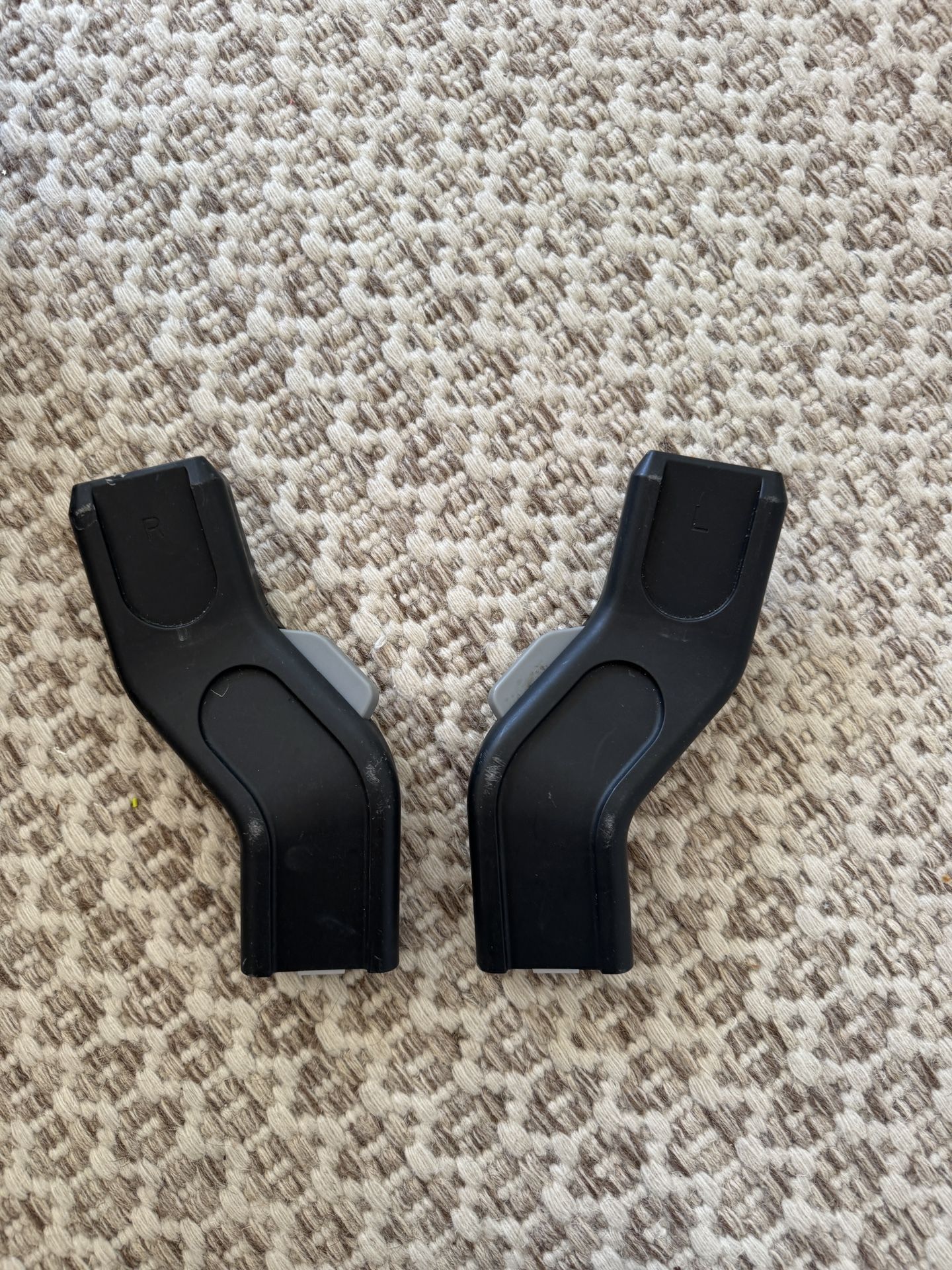 UPPAbaby Car Seat Adapter for Maxi-Cosi, Nuna and Cybex - Compatible with Vista V2, Vista V3, Cruz, Cruz V2, Cruz V3