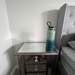 Night stand FREE