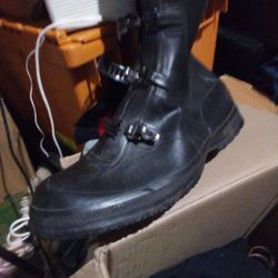 Wear master Ranger Black Rubber Over boot Men's 