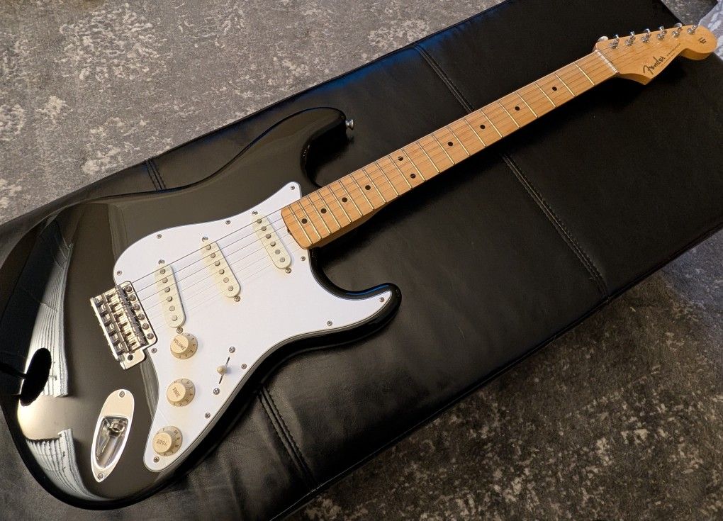 2018 Fender Classic 50’s Stratocaster. Mint Condition With Gig Bag