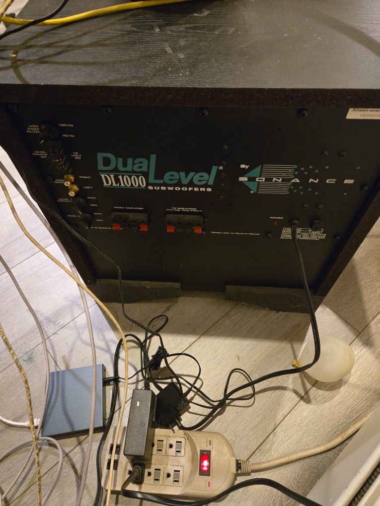 Sonance DL1000 SubWoofer Powered