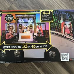 Rainbow High World Tour Bus/Stage 4 In 1 Light Up Playset