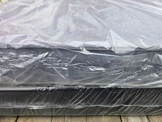 8"thick Queen Smooth Top