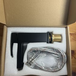 Black Bathroom Faucet for Sink Brass Waterfall Faucet for Bathroom Sink 1 Hole with 3 Hole Deck Plate Modern Single Handle Bathroom Faucets