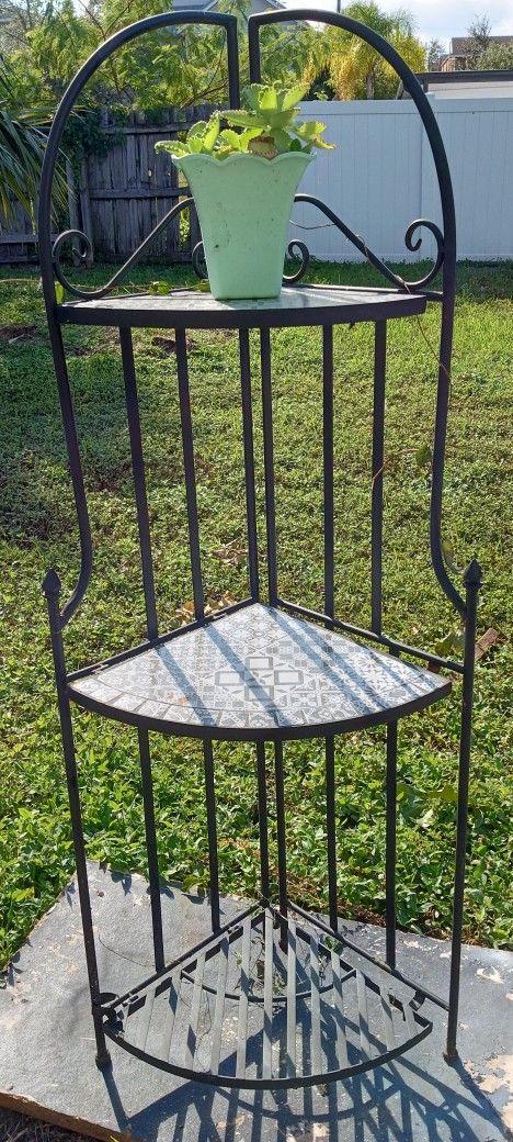 Indoor/Outdoor Mosaic Corner Plant Stand