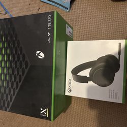 Xbox series x, 5 games, charger kit, unopened wireless headset