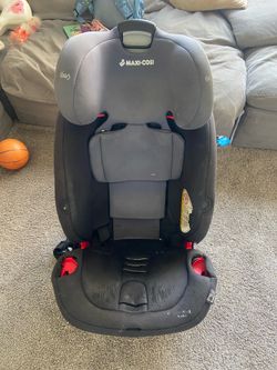 Maxi Cosi 3-in-1 convertible carseat