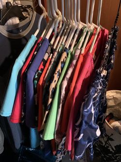 Women’s Xs/s scrub tops