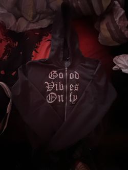 Good Vibes Hoodie 