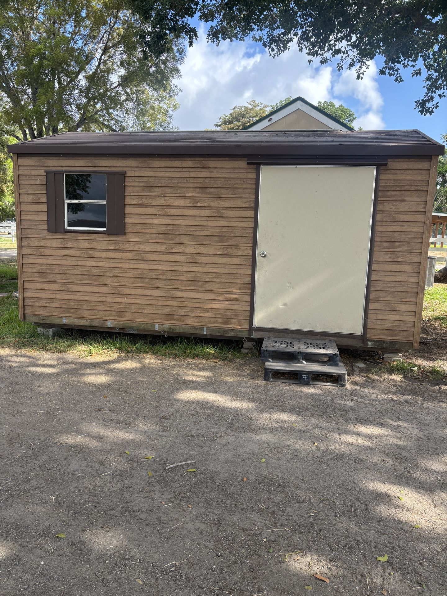 Shed 8 x 16