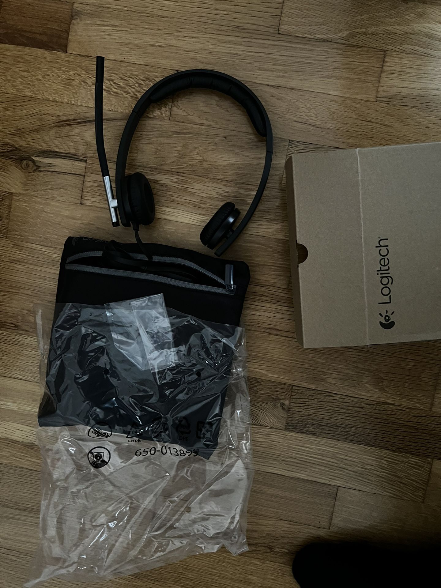 Logitech Headset